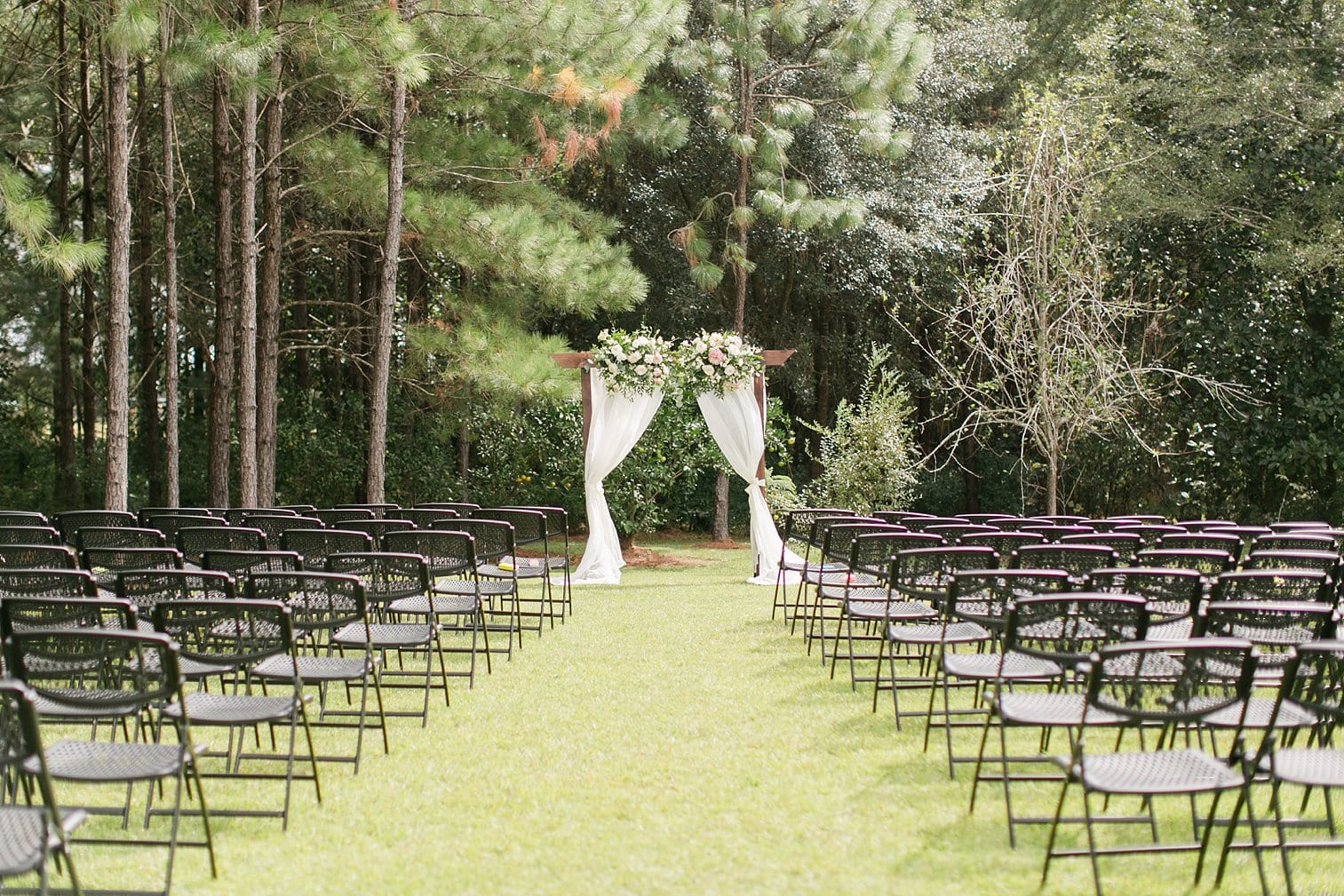 Bella Sera Gardens Wedding Alabama Wedding Photographer Megan Kelsey Photography-180.jpg
