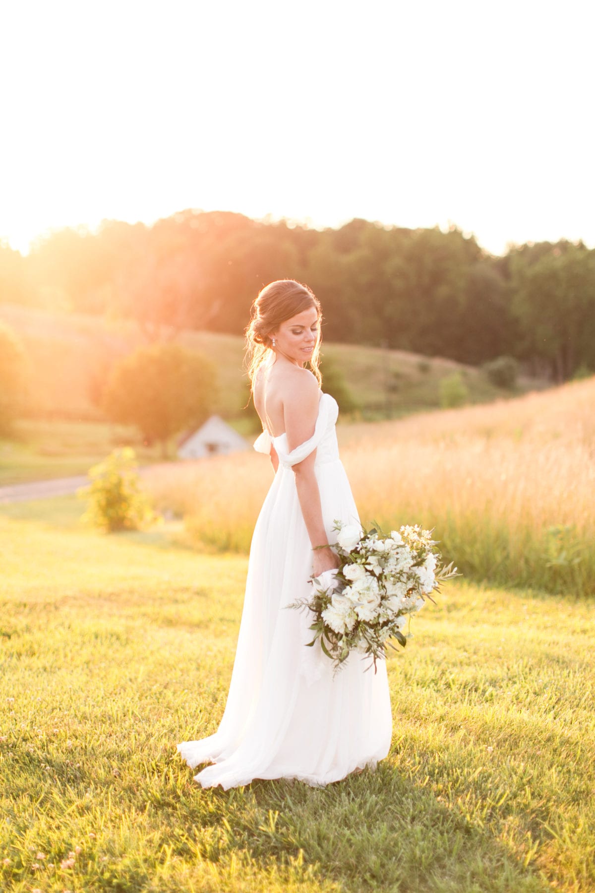 24 Must have wedding photos for the big day bridal portrait